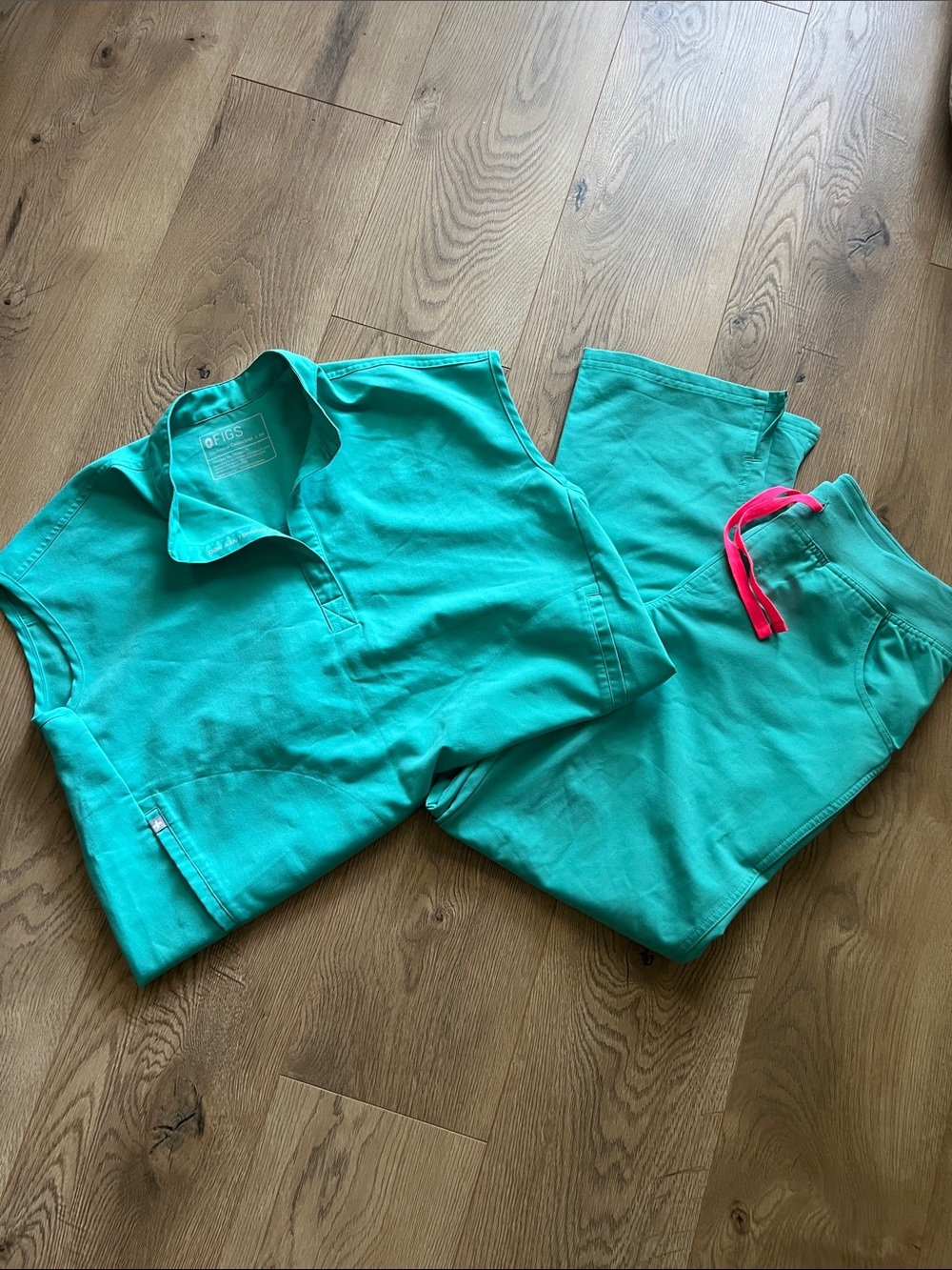 Figs Teal medium pant , XS top